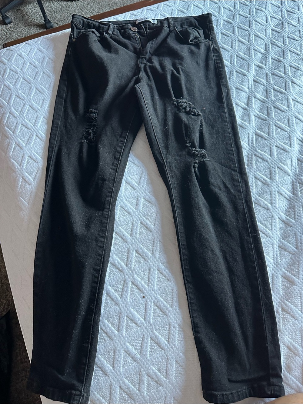 Black Distressed Jeans